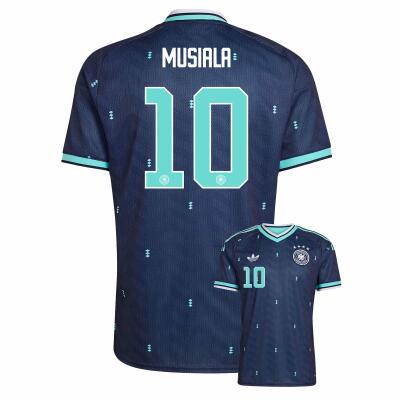 10 + Musiala WM2026 Away Groß